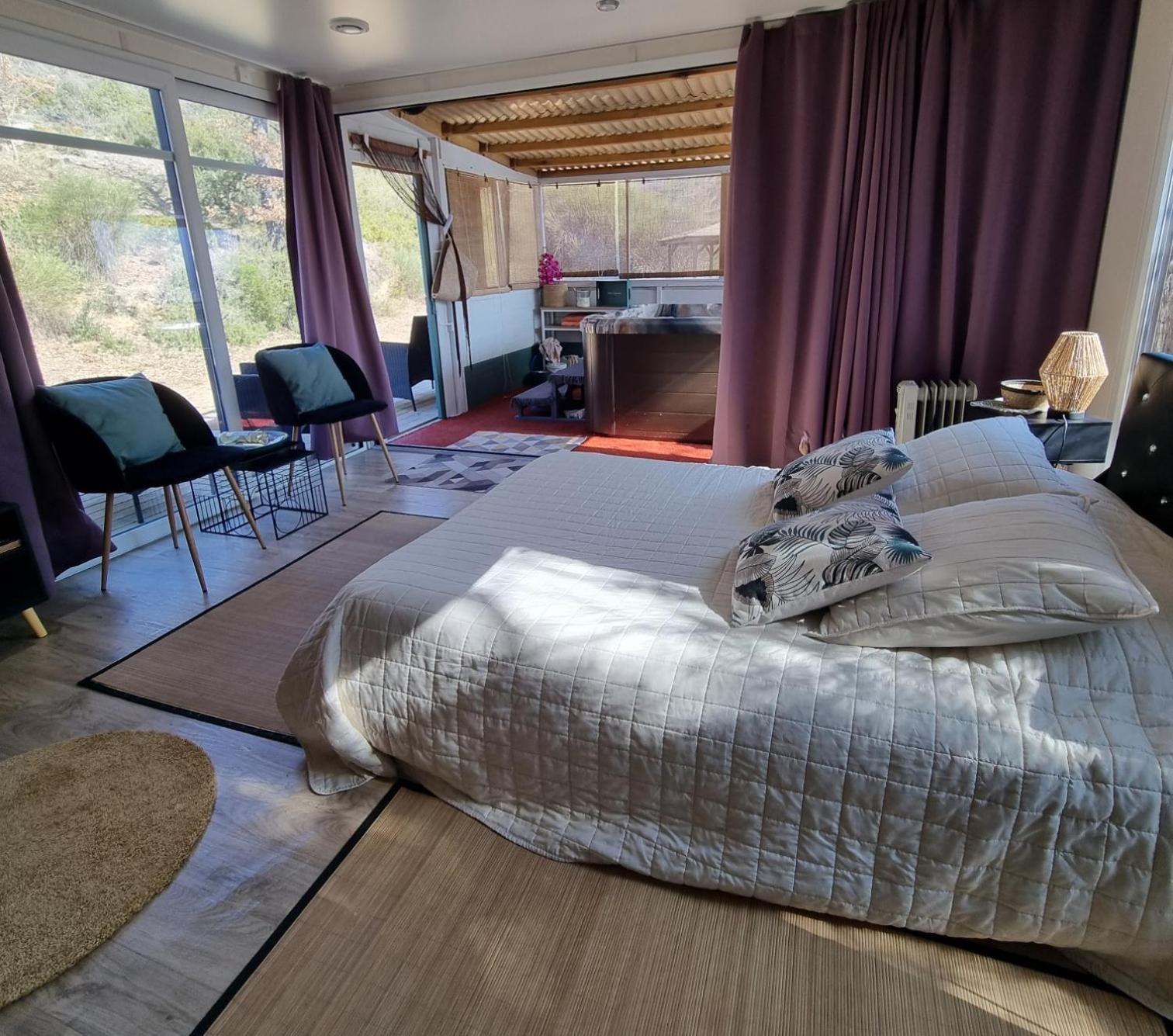 L'Oustaou Du Luberon Et Spa Villelaure Экстерьер фото