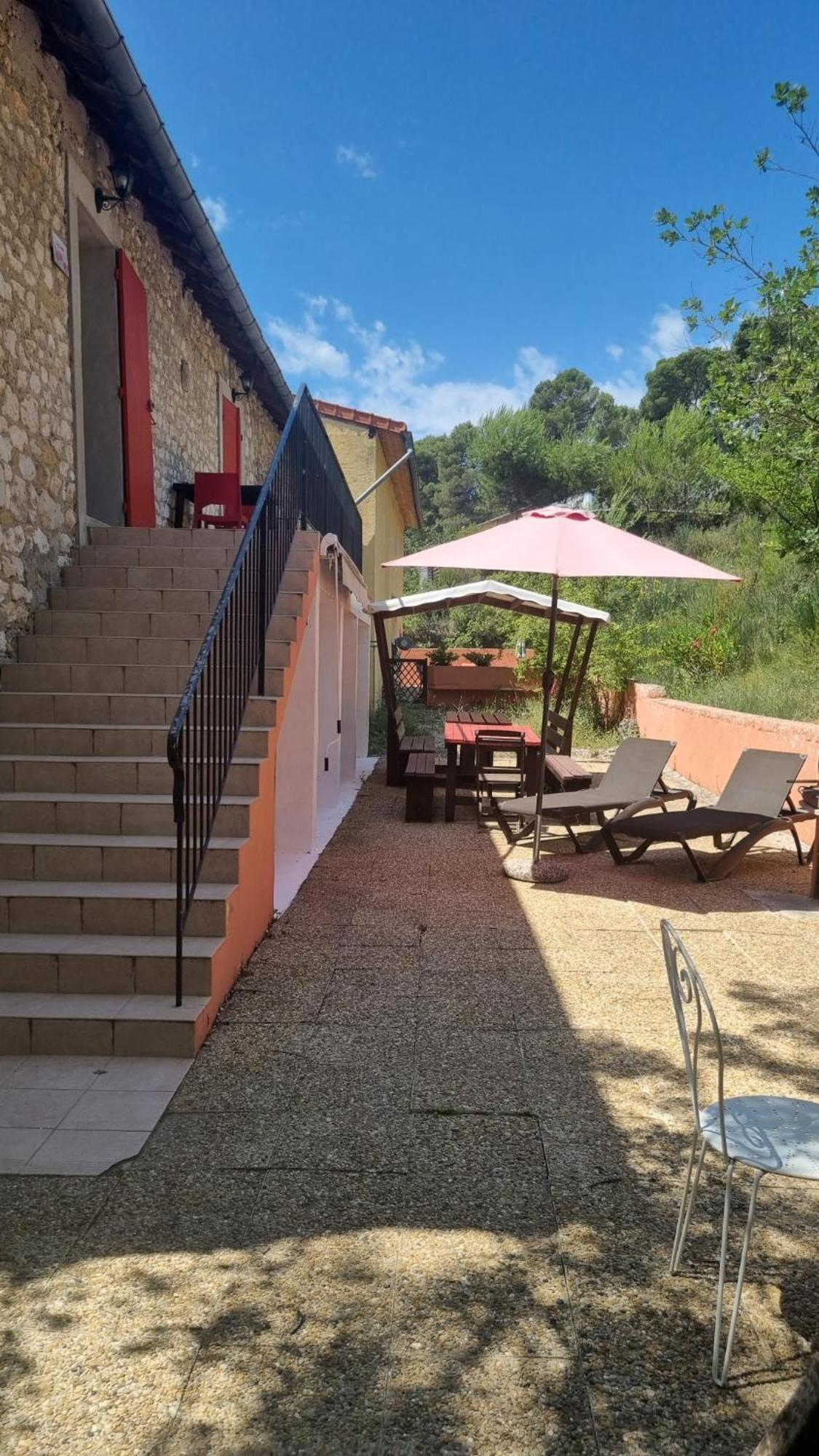 L'Oustaou Du Luberon Et Spa Villelaure Экстерьер фото