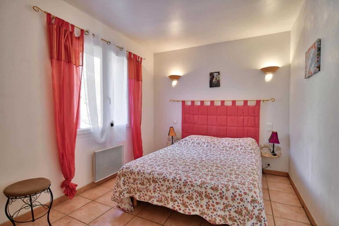 L'Oustaou Du Luberon Et Spa Villelaure Экстерьер фото