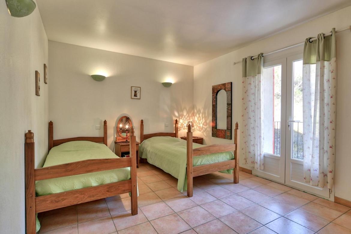 L'Oustaou Du Luberon Et Spa Villelaure Экстерьер фото